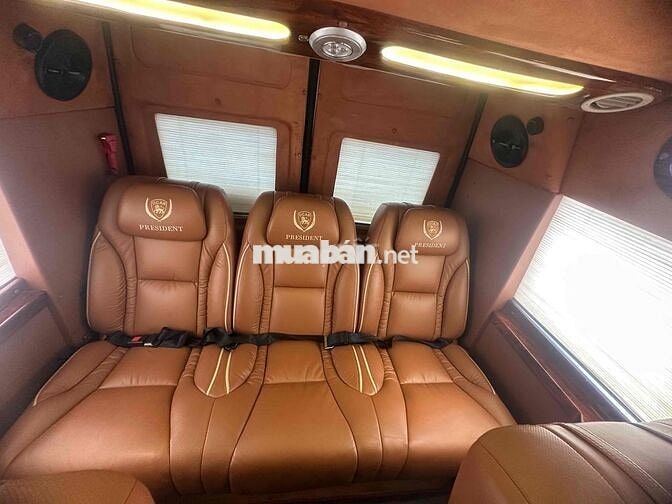 Ford Transit dcar president 2017 10 chỗ víp