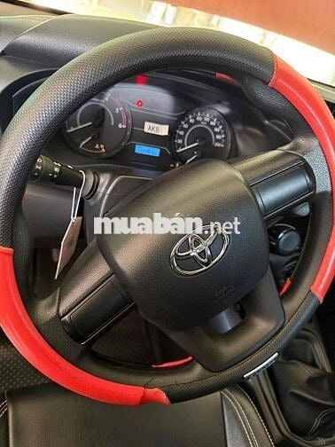 Toyota Hilux 2021 2.4E Xe hãng bán có thương lượng