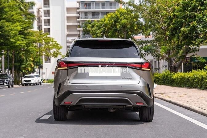 Lexus RX350 Premium model 2024 đi chỉ 15000 km