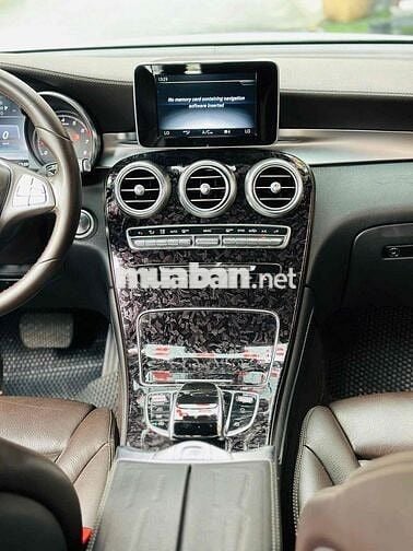 Mercedes Benz GLC250 4Matic Model 2018