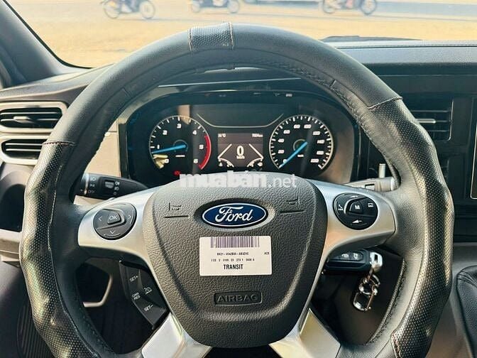 Ford Transit 2024 Van - Xe Lướt - Hỗ Trợ Vay