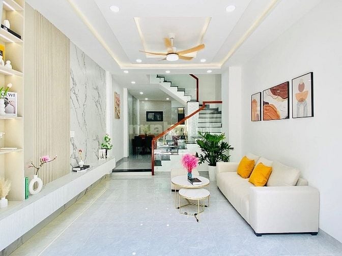 Kẹt tiền bán gấp nhà Nguyễn Trường Tộ. Phường 12. Quận 4. Giá 2 tỷ 690