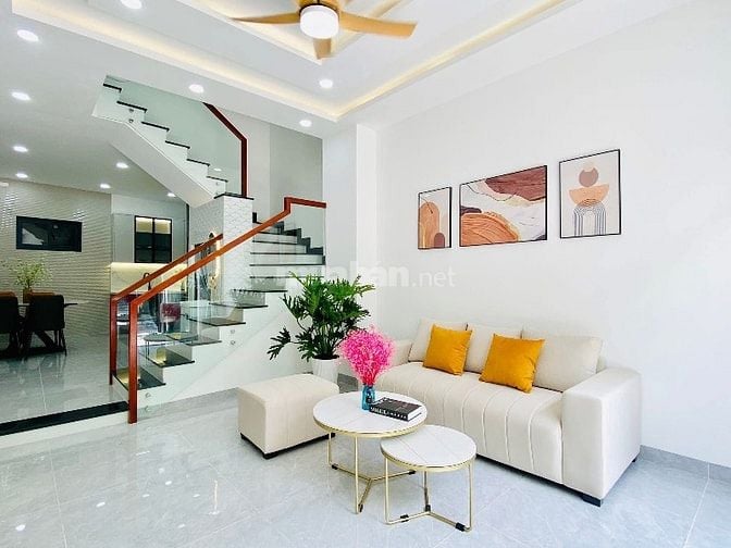 Kẹt tiền bán gấp nhà Nguyễn Trường Tộ. Phường 12. Quận 4. Giá 2 tỷ 690