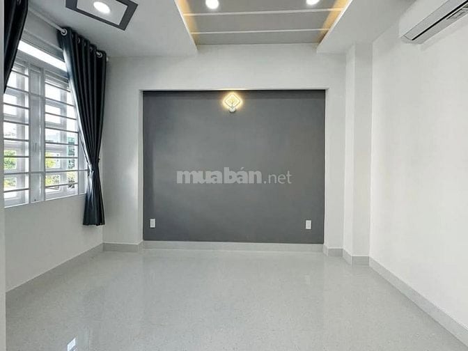 Bán nhà 4 tầng- ngang 6m gần coopmart Phan Xích Long