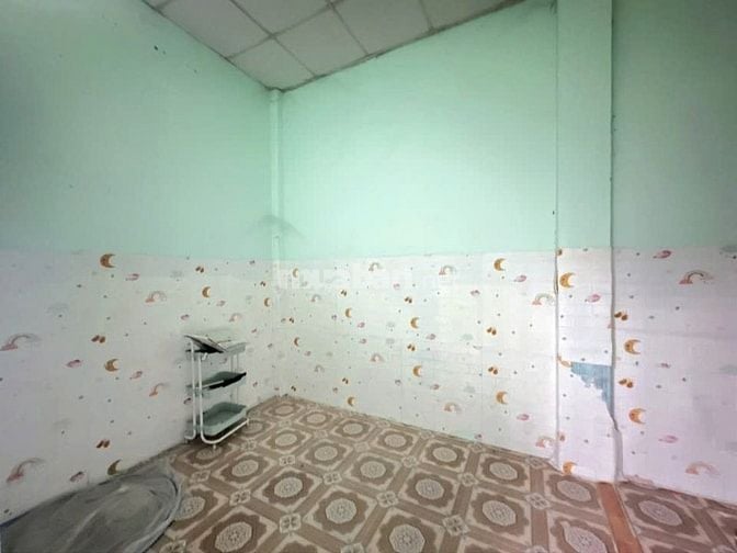 Bán căn nhà ngay Trung Tâm Tân Thông Hội , Củ Chi 120m2 SHR giá 685tr