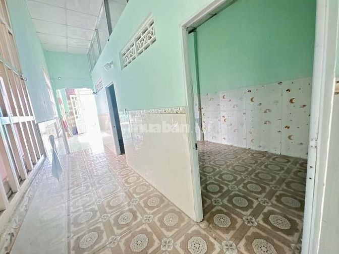 Bán căn nhà ngay Trung Tâm Tân Thông Hội , Củ Chi 120m2 SHR giá 685tr