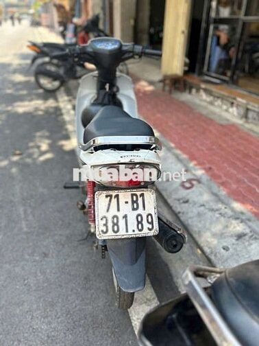 Nhà dư xe cần bán