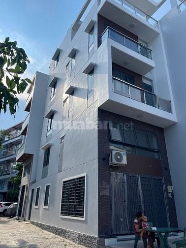 Nhà nguyên Căn Góc 5 lầu 6 PN 6 WC 7 máy lạnh, KDC Phú Thuận Quận 7