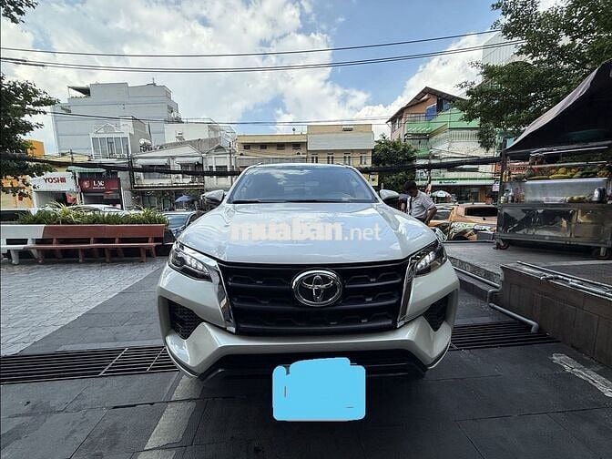 Toyota Fortuner 2021 2.7V 4x2 AT - 110000 km