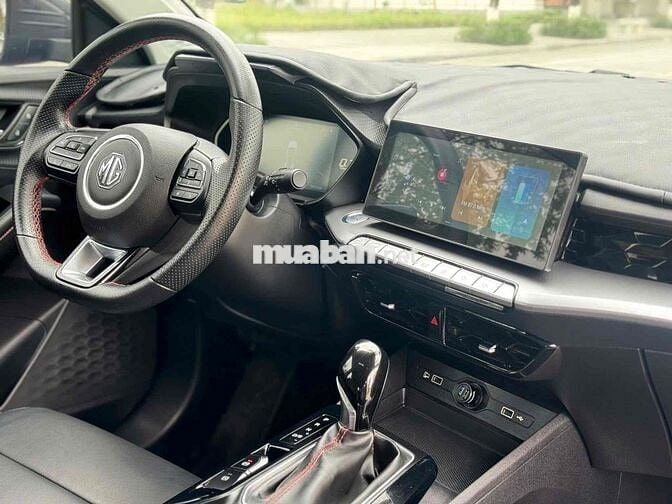 MG MG5 2024 - 6 km