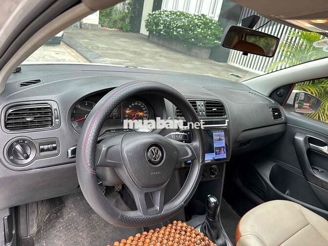 Volkswagen Polo 2016 1.6 Hatchback - 90000 km
