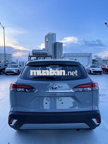 TOYOTA COROLLA CROSS HYBRID MÀU XÁM 2025 GIAO NGAY