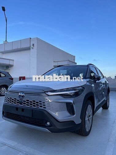 TOYOTA COROLLA CROSS HYBRID MÀU XÁM 2025 GIAO NGAY