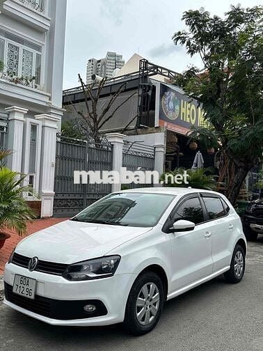 Volkswagen Polo 2016 1.6 Hatchback - 90000 km
