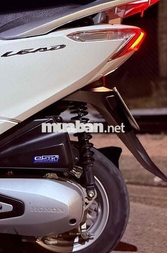 em muốn bán chiếc Honda Lead 4val 2022
