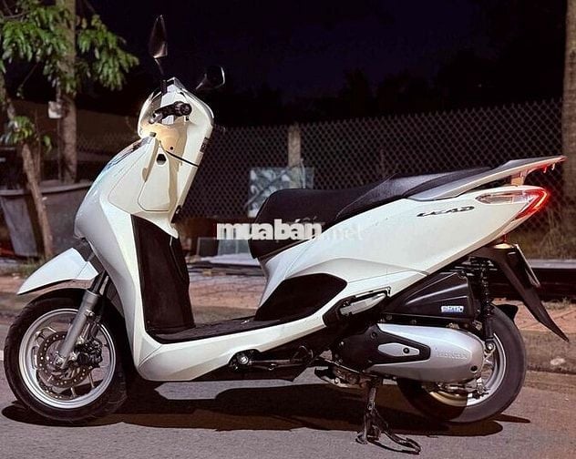 em muốn bán chiếc Honda Lead 4val 2022