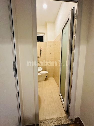 Phòng đẹp, sạch gần sân bay Tân Sơn Nhất