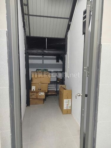 cho thuê nhà mặt tiền 165m2 đúc 1 tầng
