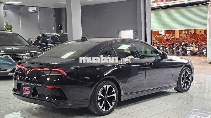 VinFast Lux A2.0 2021 tiêu chuẩn,màu đen,59000 km