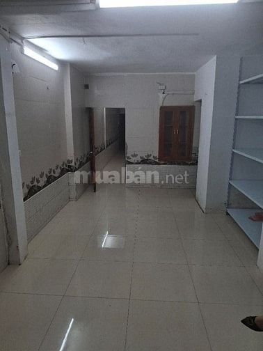 BÁN NHÀ TẬP THỂ TẦNG 1 MẶT NGÕ ĐẦU NGUYỄN TRÃI CHỈ 4,5 TỶ