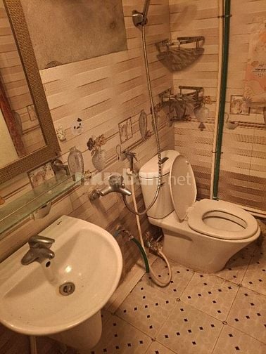 BÁN NHÀ TẬP THỂ TẦNG 1 MẶT NGÕ ĐẦU NGUYỄN TRÃI CHỈ 4,5 TỶ