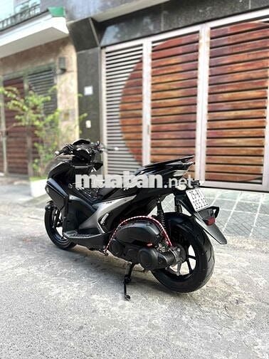 Xe Máy Anh Thao NVX 155 màu đen