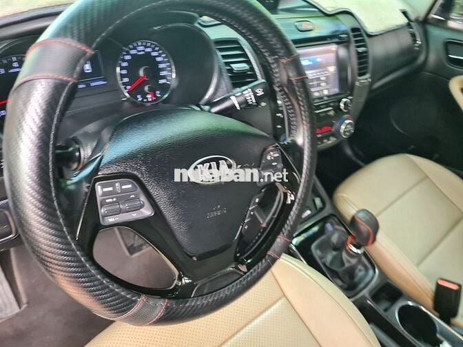 Kia Cerato 2016 1.6 MT - 140 km