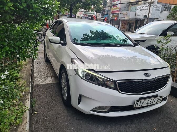 Kia Cerato 2016 1.6 MT - 140 km