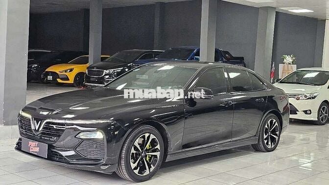 VinFast Lux A2.0 2021 tiêu chuẩn,màu đen,59000 km