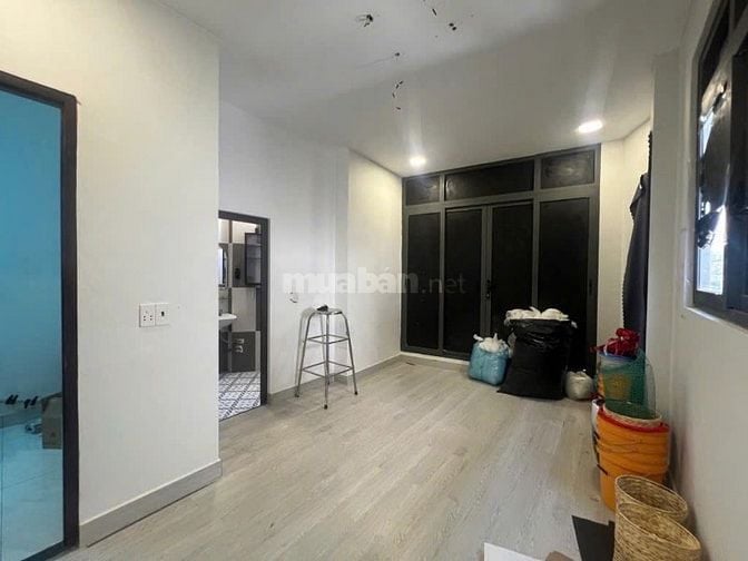 Hẻm xe hơi Ng Tri Phương vào ở ngay 3 Tầng,khu kinh doanh,hẻm dân trí 