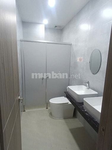 CHO THUÊ NHÀ 3 LẦU MẶT TIỀN ĐƯỜNG D2. P TĂNG NHƠN PHÚ A QUẬN 9 