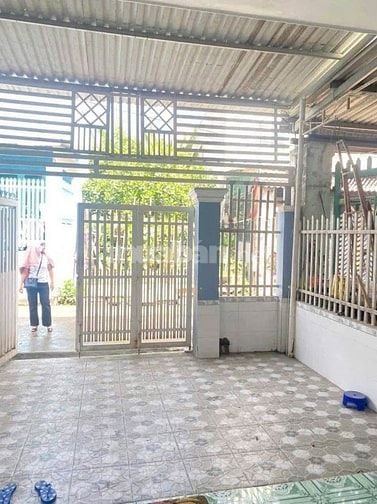 Chủ nợ ! bán gấp căn nhà ở Đ. Hồ Văn Tắng , Củ Chi 120m2 SHR giá 710tr