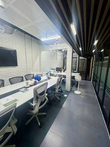 CHÍNH CHỦ CẦN NHƯỢNG LẠI VĂN PHÒNG CHO THUÊ TẠI CĂN SHOPHOUSE TT02 - H