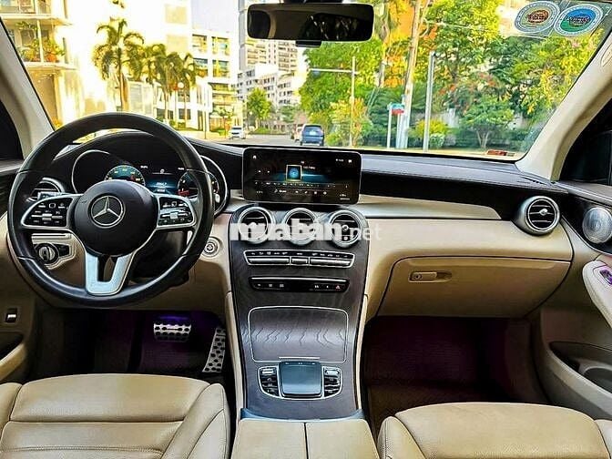 Mercedes Benz GLC200 4MATIC 2022  - 28000 km