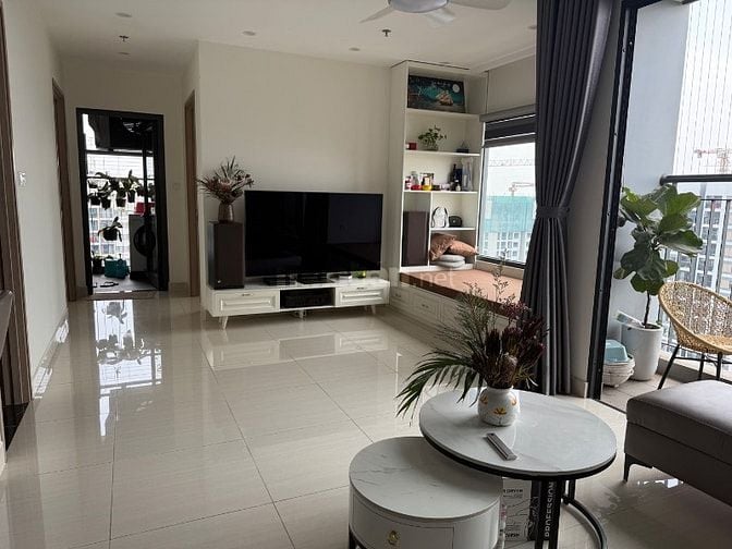 Cho thuê căn CC cao cấp - Vinhomes Smart city