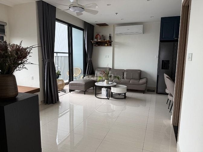 Cho thuê căn CC cao cấp - Vinhomes Smart city