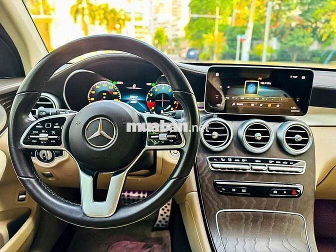 Mercedes Benz GLC200 4MATIC 2022  - 28000 km