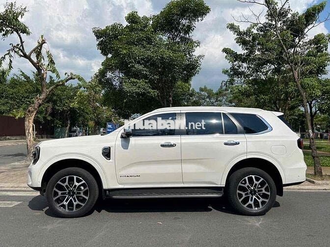Ford Everest 2023 Titanium+ 2.0 AT 4x4