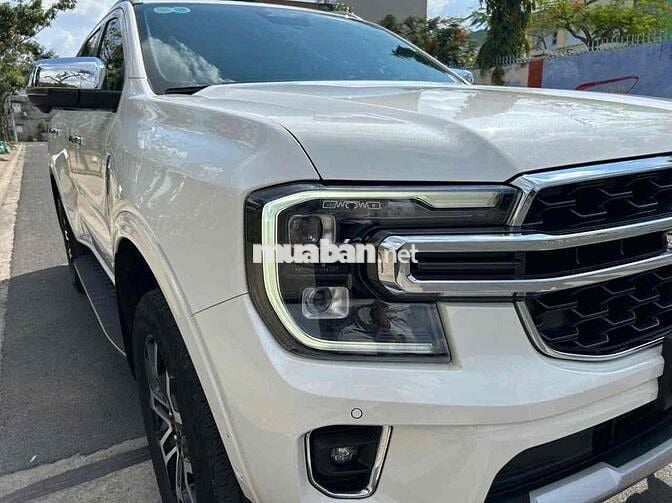Ford Everest 2023 Titanium+ 2.0 AT 4x4