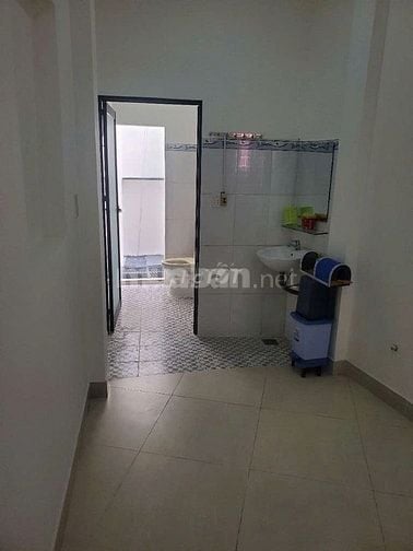 Cho thuê nhà mặt tiền V.V Tần, P.5, Q.3 giá 55tr