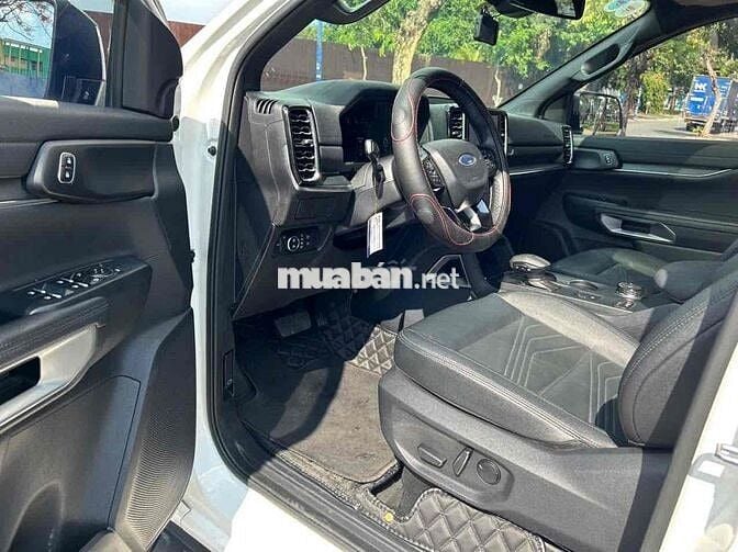 Ford Everest 2023 Titanium+ 2.0 AT 4x4