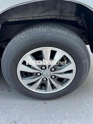 Toyota Innova 2016 2.0G - 123000 km