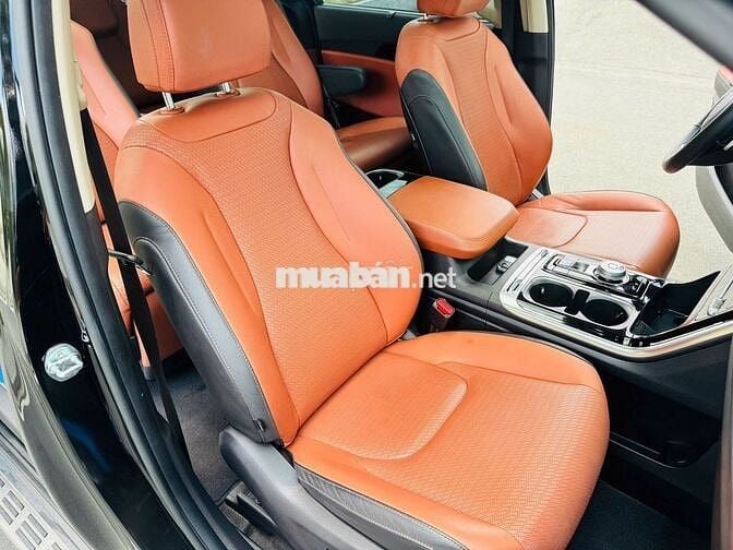 Kia Carnival 2021 - một chủ, đăng ký 2022