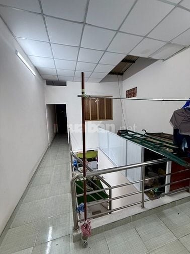 Bán Căn Hộ Nguyễn Biểu, Quận 5 - 3PN, Sân Thượng - Sổ Hồng Riêng