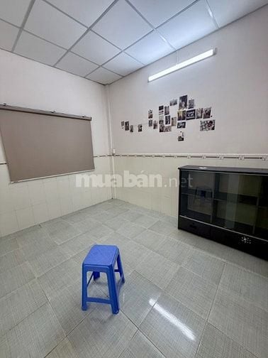 Bán Căn Hộ Nguyễn Biểu, Quận 5 - 3PN, Sân Thượng - Sổ Hồng Riêng