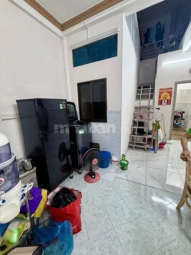 Bán Căn Hộ Nguyễn Biểu, Quận 5 - 3PN, Sân Thượng - Sổ Hồng Riêng