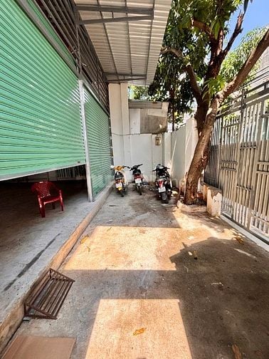 Cho thuê nhà giá rẻ làm kho, buôn bán hoặc kết hợp để ở