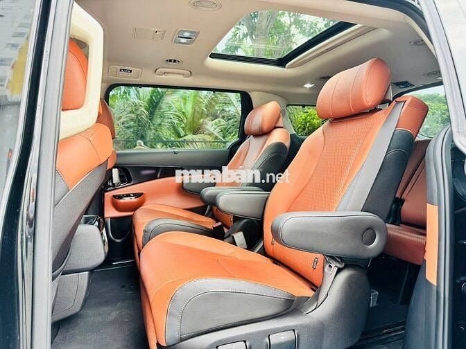 Kia Carnival 2021 - một chủ, đăng ký 2022