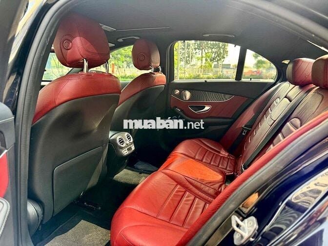 Mercedes Benz C300 AMG model 2018 1 chủ