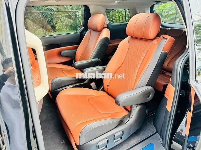 Kia Carnival 2021 - một chủ, đăng ký 2022